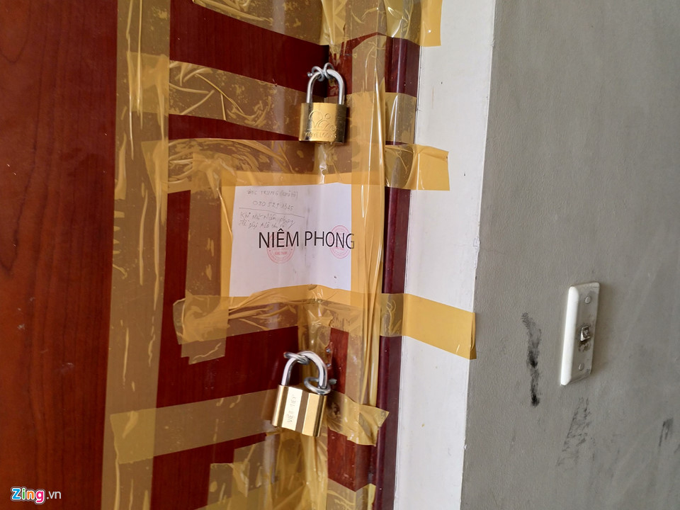 Những dấu bàn tay ám ảnh ở chung cư Carina 20 ngày sau thảm họa